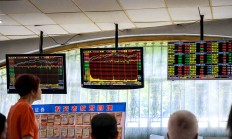 沪指创近十年新高，A股上热搜！新股民现在应该注意什么？