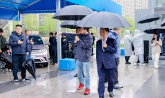 知名公募大佬放弃高管身份；知名QFII持仓曝光丨天赐良基