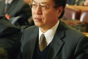 大股东组团套现 超捷股份大跌