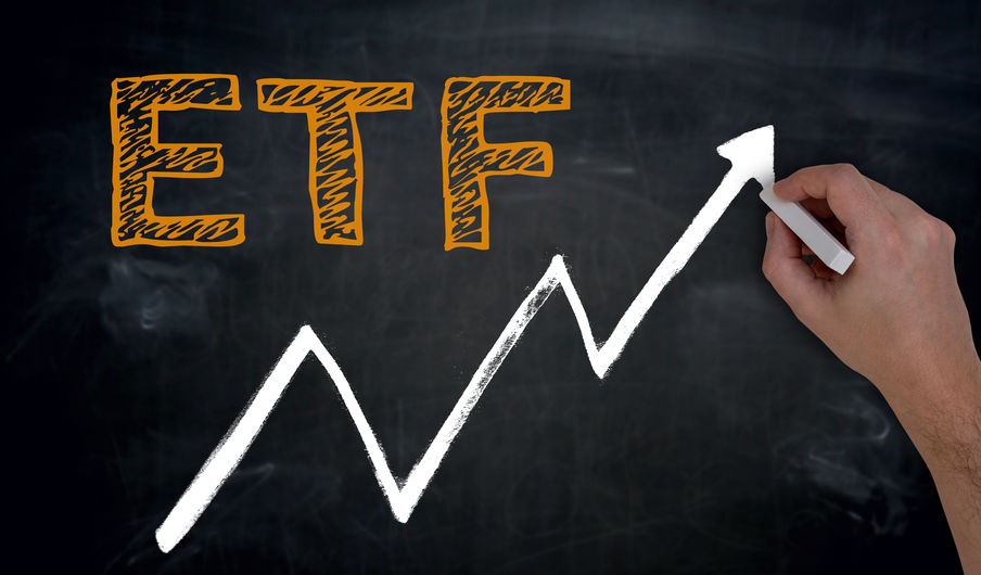 行业ETF风向标丨信息产业再度走强，信息安全ETF半日涨幅达3.18%