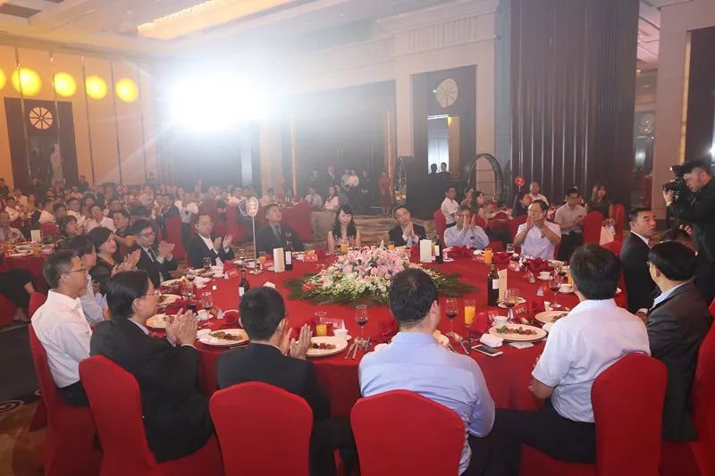 多家基金公司官宣更换“掌门人”，原国联基金总裁黄震出任华润元大基金总经理