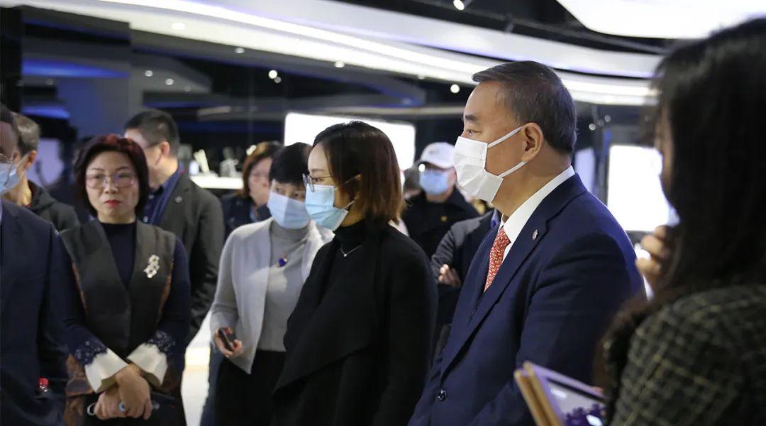 奋达科技董事长肖奋因非经营性占用资金超955万元收监管函