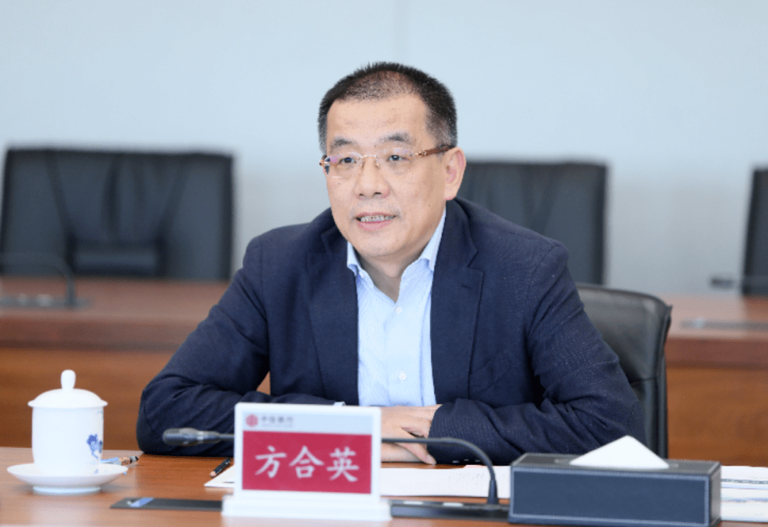 万亿行业头部公司将换帅！华润信托原董事长刘小腊升任华润金控