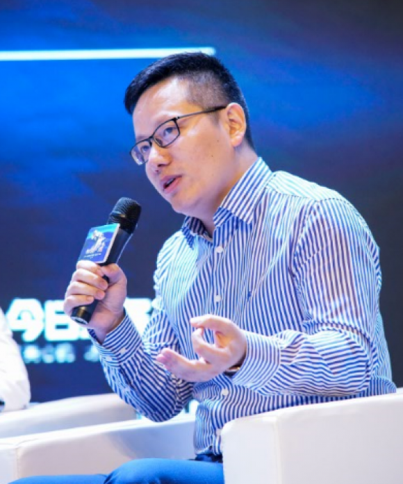 楼寅伟获批担任东正汽车金融总经理 王致辉获批担任公司董事