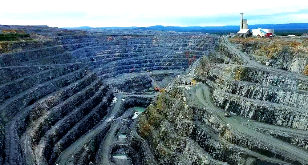 矿业双雄全球“淘金” 上市矿企纷纷预增